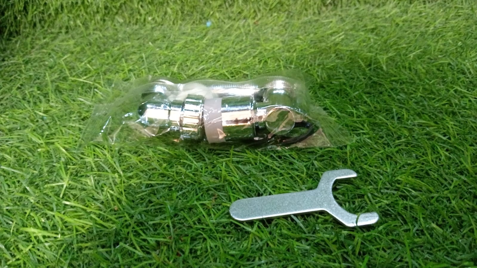 Splash Faucet Filter – 180° Rotating Sprayer, Double O-Ring, Movable Water-Saving Sink Aerator Extender (Loose) Splash Faucet Filter – 180° Rotating Sprayer, Double O-Ring, Movable Water-Saving Sink Aerator Extender (Loose)